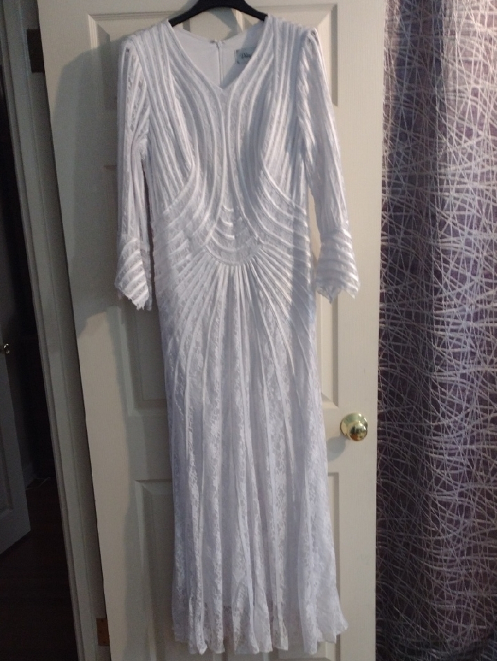 Diana White Lace V-Neck Long Sleeve Maxi Dress